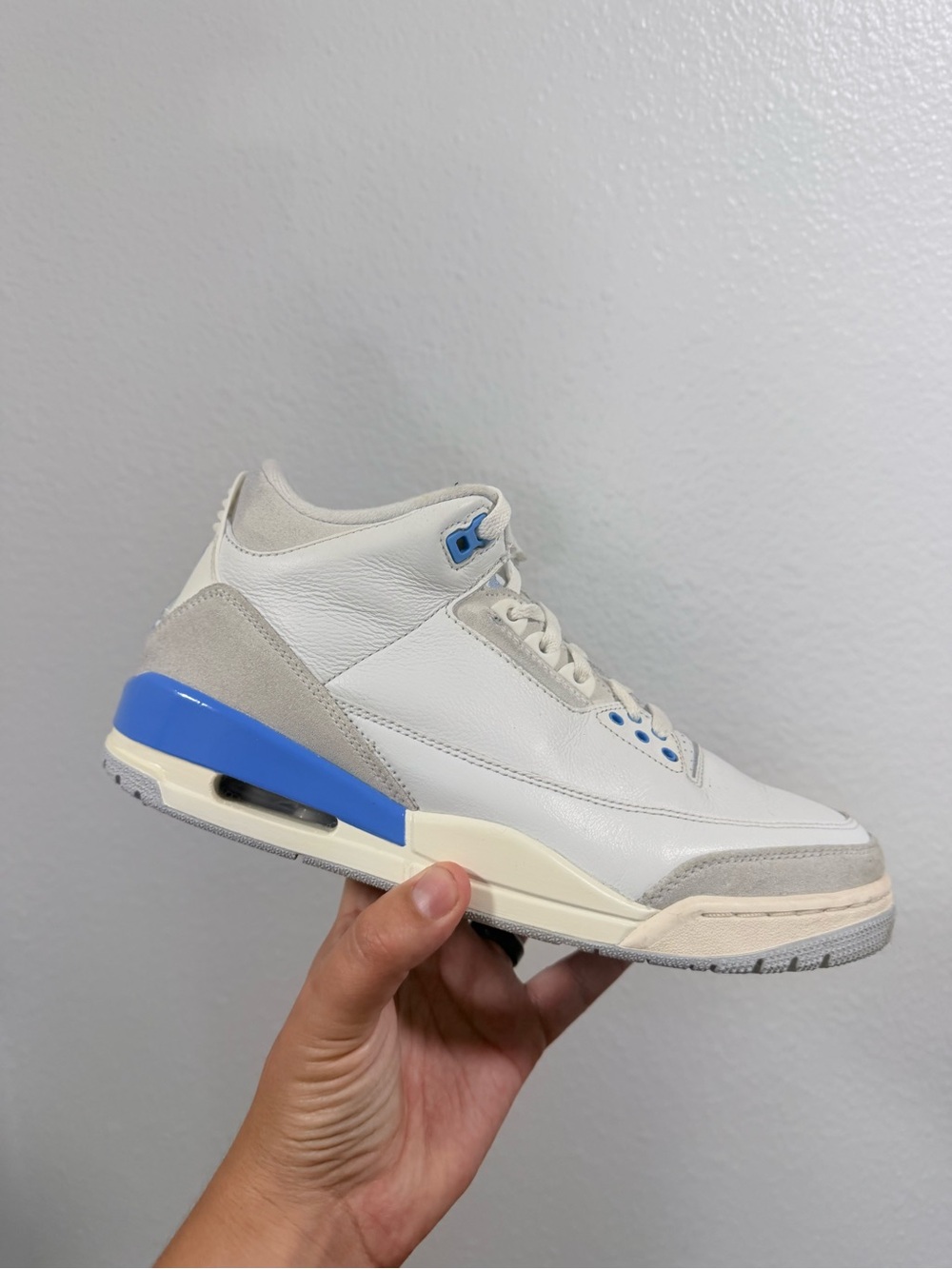Jordan retro 3 white and blue